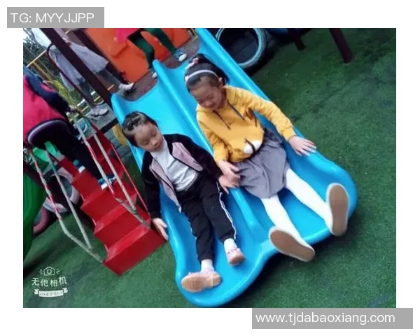 从童年到足球场足球明星的成长之路与儿童时期的珍贵瞬间